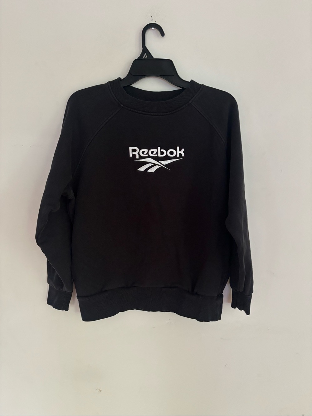 Reebok Classic Black Embroidered Logo Crewneck Sweatshirt S